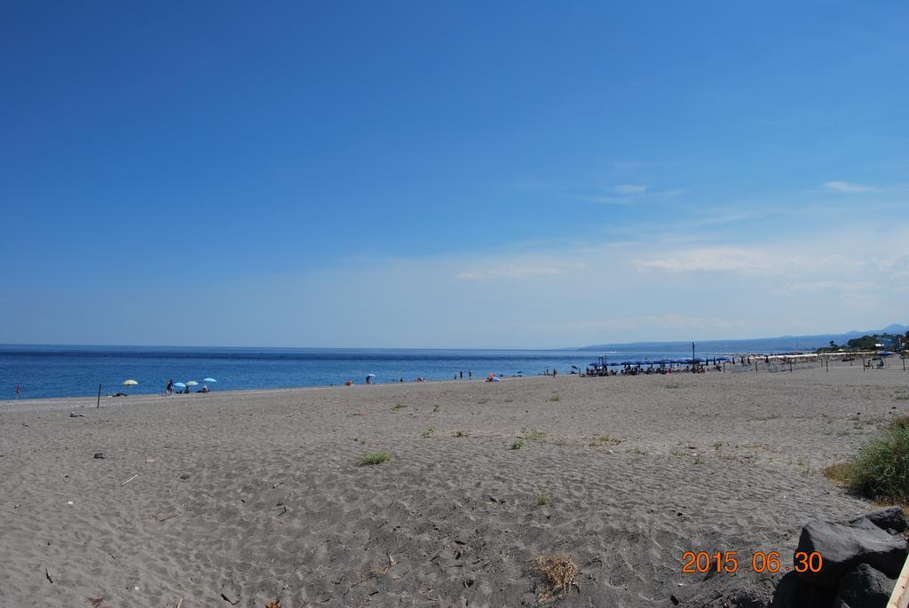 Baia Degli Dei Apartamento Giardini Naxos Exterior foto