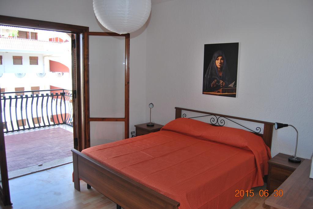 Baia Degli Dei Apartamento Giardini Naxos Quarto foto