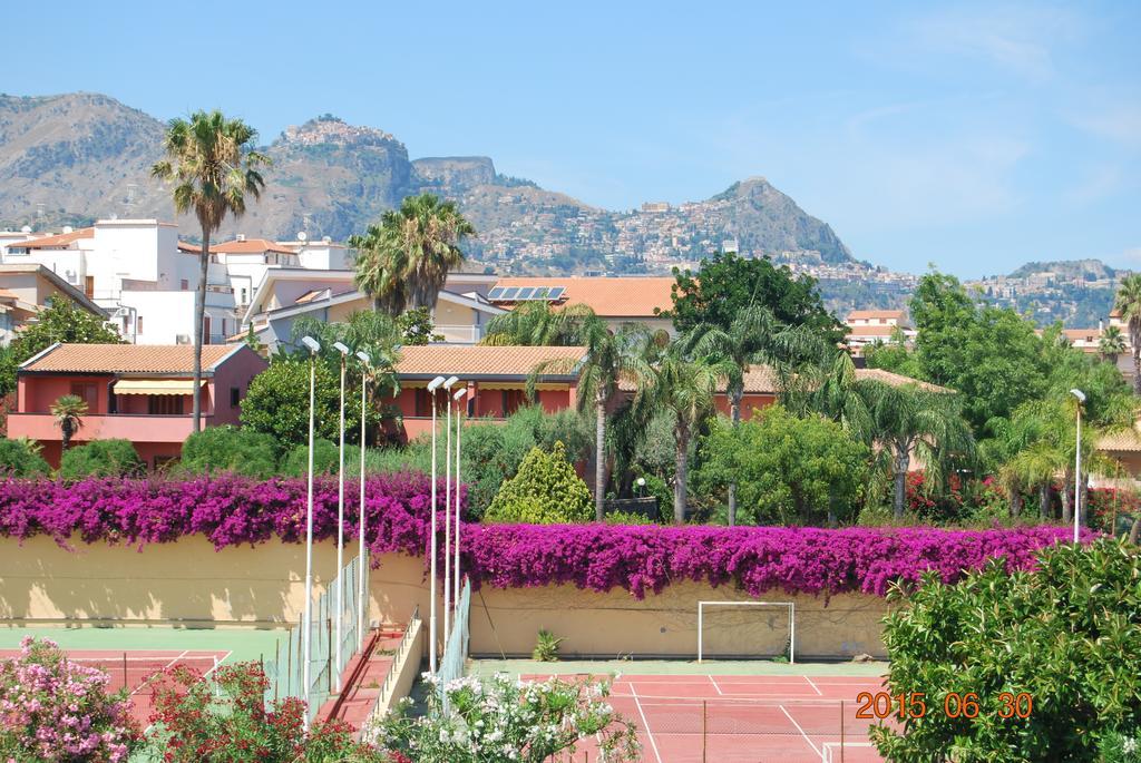 Baia Degli Dei Apartamento Giardini Naxos Quarto foto