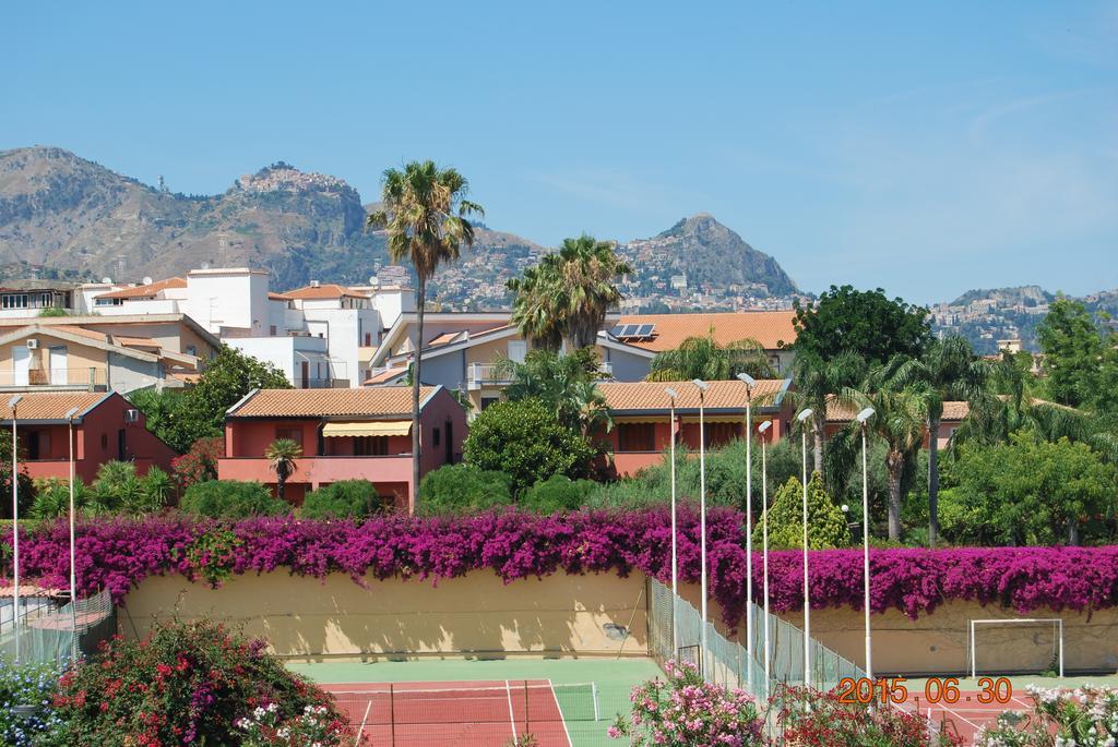 Baia Degli Dei Apartamento Giardini Naxos Quarto foto