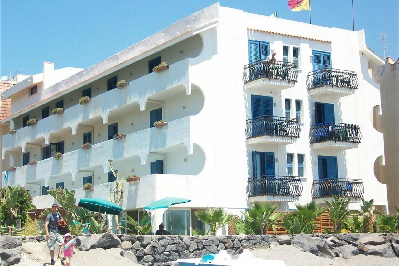 Baia Degli Dei Apartamento Giardini Naxos Exterior foto